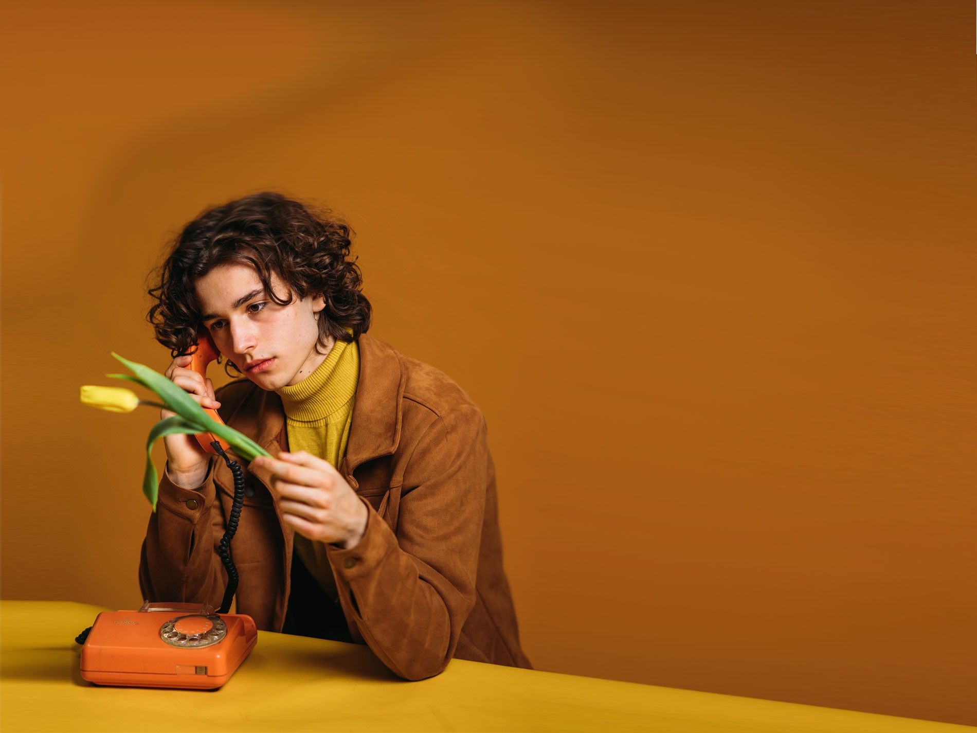 Advice Hotline Resize (1)